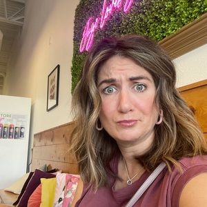 Meet your Posher, Sara